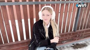 Arisha Mills - A Stranger was Divorced for Sex by Offering a new Iphone