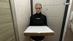 Arisha Mills - Hot Courier Ate Pizza, Worked with her Pussy