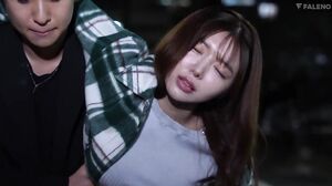 FSDSS-996 "The man who helped me was also a scumbag." I was trained with a dick until I became a submissive meat masturbator. Mami Zenba