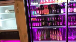 Tara Summers - Busty Wife Cheated on her Husband with a Stranger for Money while she was on Vacation