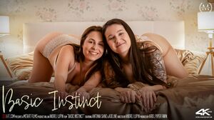 Adeline & Antonia Sainz - Basic Instinct