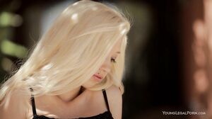 Barbara Sweet & Nancey - Hungry Lips