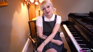 WankItNow - Baby Dolliiy