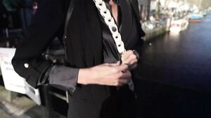 JacquieEtMichelTV – Anouk and Joyce, Anouk, Rejoint Son Amie Joyce Dans Un Trio Dementiel