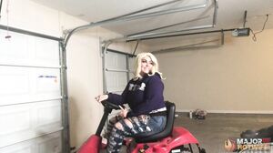 MajorHotWife - Marilyn Melons - Atv Titty Fuck