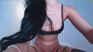 Super slim Latina beauty Selena