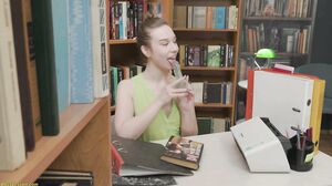 Alice Klay - Alice Receives Bosslesson