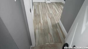 Leana Lovings - Peeping Stepsis