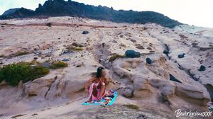 Beverlyciousxxx - Shameless MILF on Vacation Masturbates on a Public Beach then Gets Fucked by a Stranger