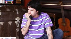 Piper Press - My Friend's Hot Mom in 4K