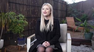 JacquieEtMichelTV – Anastasia, 25 years old, medical secretary in Reims!