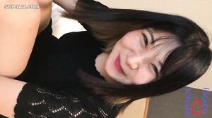 ★Uncensored ★Amateur ★Darkness of nursery school teacher, seeking a man’s penis to relieve her usual stress. She is a very hot girl and she is very hot!