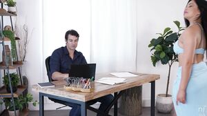 NFBusty - Scarlett Alexis Shes My Distraction