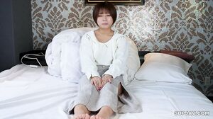 【Hidden Otaku's Real Sex】 Debut Work! She Looks Like A Gay With Her Short Hair, But In Reality She Masturbates To Erotic Doujin Manga♪ She Longs For Sex Like In Erotic Manga♪ Yuki-chan Chapter 1【Overseas Version】