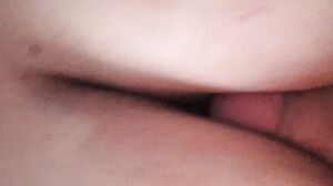 Mi Mohicano me besa las tetas