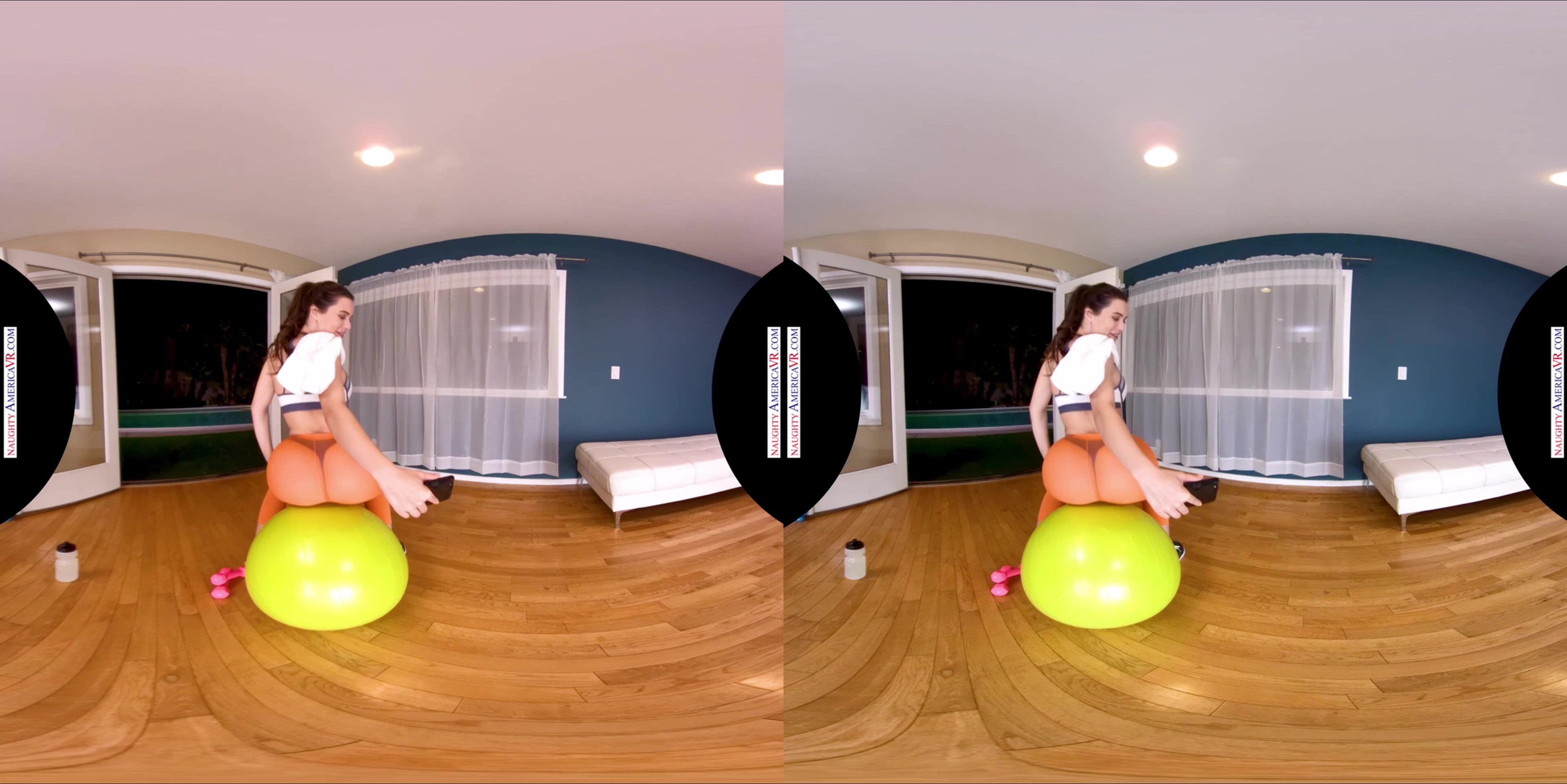 Lana Rhoades & Johnny Castle - Naughty America VR