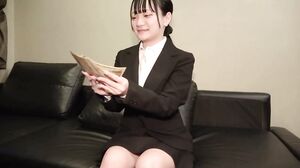 19-year-old Black-haired Slender, A Future Fashion Designer In Training, Called To A Hotel For A Quick POV Shoot And Raw Creampie♡