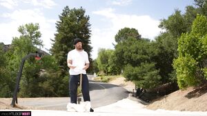 Amber Moore - Coming Home in 4K