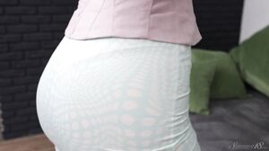 Stunning18 - Emma T - Smiling Creature