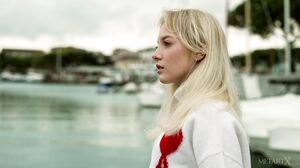 Bella Spark - Look Through 2