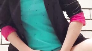 Alesly - LADY BOSS Masturbates in a Working TOILET ! ! !