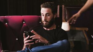 Kira Noir - Getting A Foot In The Door