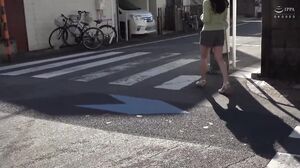 ZOOO-186 Targeted aunties! Mature women who are scared but whose bodies react