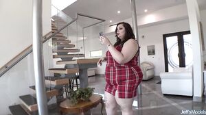 Roxi Minx - Chubby Homebreaker Is Fucked Hard