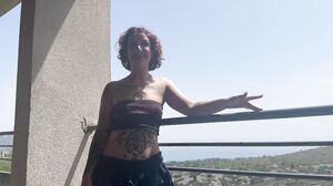 JacquieEtMichelTV – Mathilda, 33, Dreamed Of Action