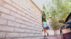 Ember Snow, Kimora Quin - Pansexual Stepsister in HD