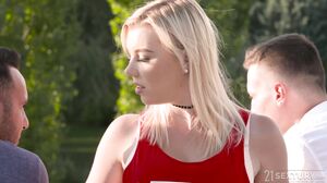 Mery Monro - Poker Game For Mery