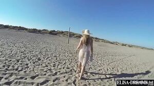 Elisa Dreams beach