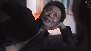 JUR-316 A married woman from a high-class club, covered in the sweat and bodily fluids of her big-time customers, engages in creampie sex after closing time. Kana Mito