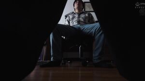 JUR-401 I'm a runaway who is being hidden by my aunt Maki. Every night after work, I have to join her in instant sex to relieve stress. Maki Hojo