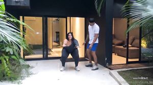 Laura Fer - A Visit To The Curvy House in HD