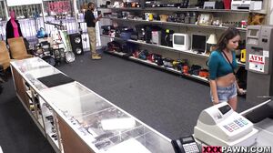 Poawny - Mixed Race Slut wants to Pawn