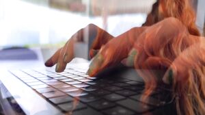 JacquietEtMichelElite - Kitana Lure - Alice Cracks With Excitement