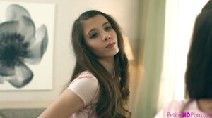 Stefanie Moon - New Comer