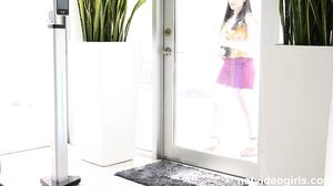 NetGirl - Lily in HD