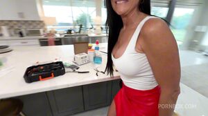 MILF Alyssia Vera suck my Dick and went cumming on her mouth