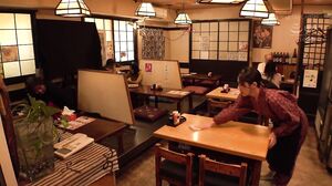 NHDTC-077 A sensitive woman is made to lick by a lesbian waitress at a bar during business hours and secretly pees and cums with a hand job 2