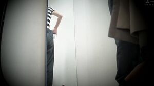 SPZ-1158 Exposing Her Pussy In The Fitting Room And Asking The Male Clerk To Lick It