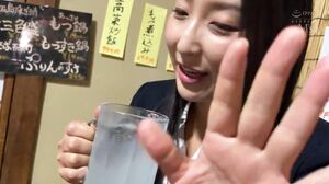 OFES-028 At the welcome party, I got drunk and started French kissing the secretly big-boobed old lady from my company, and she completely got turned on, so all my colleagues joined me for a 10-shot raw fuck party until the morning, Yuri Honma