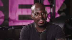 Fucking on the table with Vivian Lola