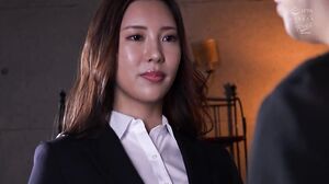 RKI-715 The Proud Elite Investigator Falls into Humiliating Defeat by Kneeling: Asami Mizubata