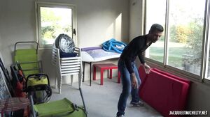 Alicia - She Is Having Fun FRENCH