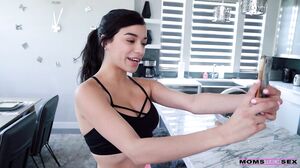 Krissy Lynn & Savannah Sixx - Working It Out With Mom