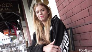 Chrissy Fox - Chrissy Fox Squirting Hard
