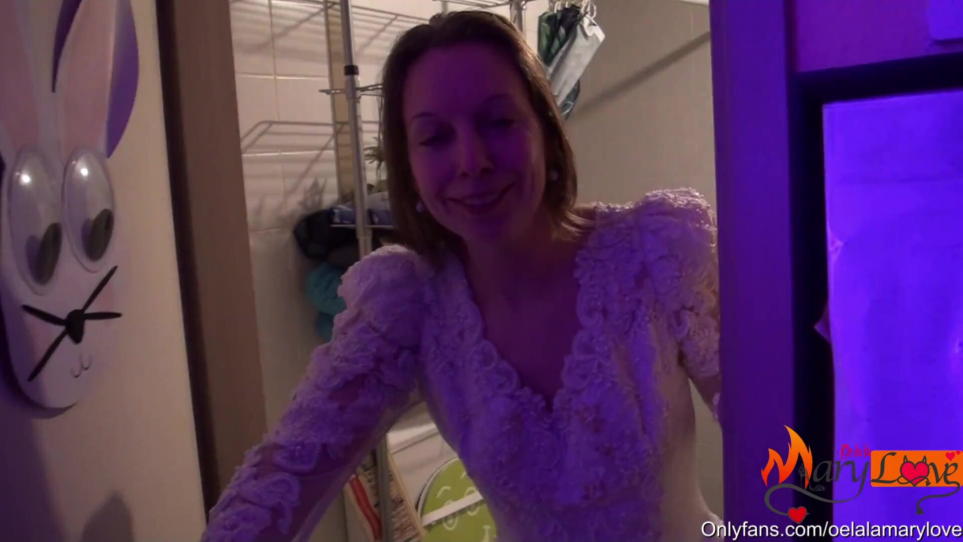 OelalaMaryLove - Bride Cheats on Her Wedding Party With Cameraman