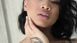 Shyla Jennings Honey Gold - Deep Lesbian Connection